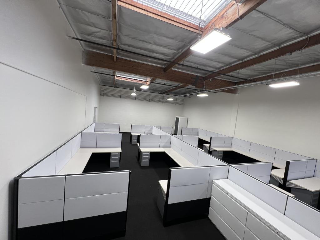 Black & White 6x6x54 Herman Miller Ethospace