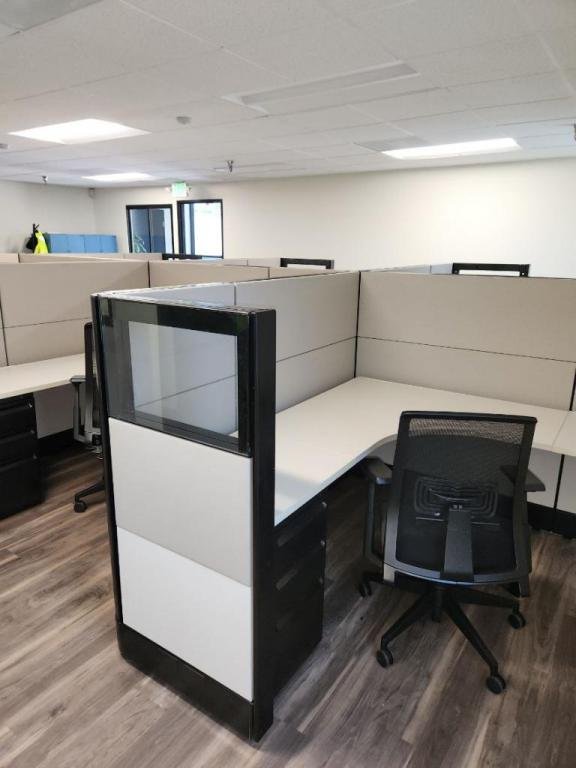 Herman Miller Ethospace 6x6x54 Black & white