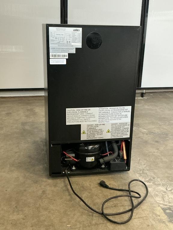 Summit FF1843B 18 Inch Undercounter Fridge