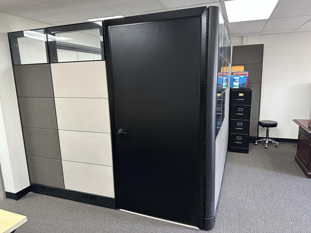Herman Miller Ethospace Black 86"T With Glass