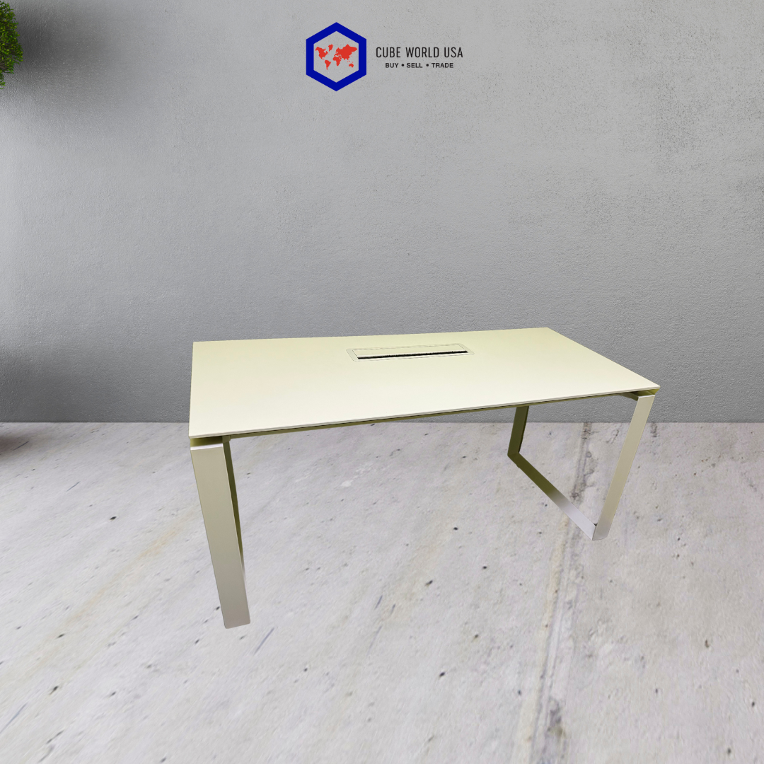 6x30 I-shape white powered office desk with O-Leg