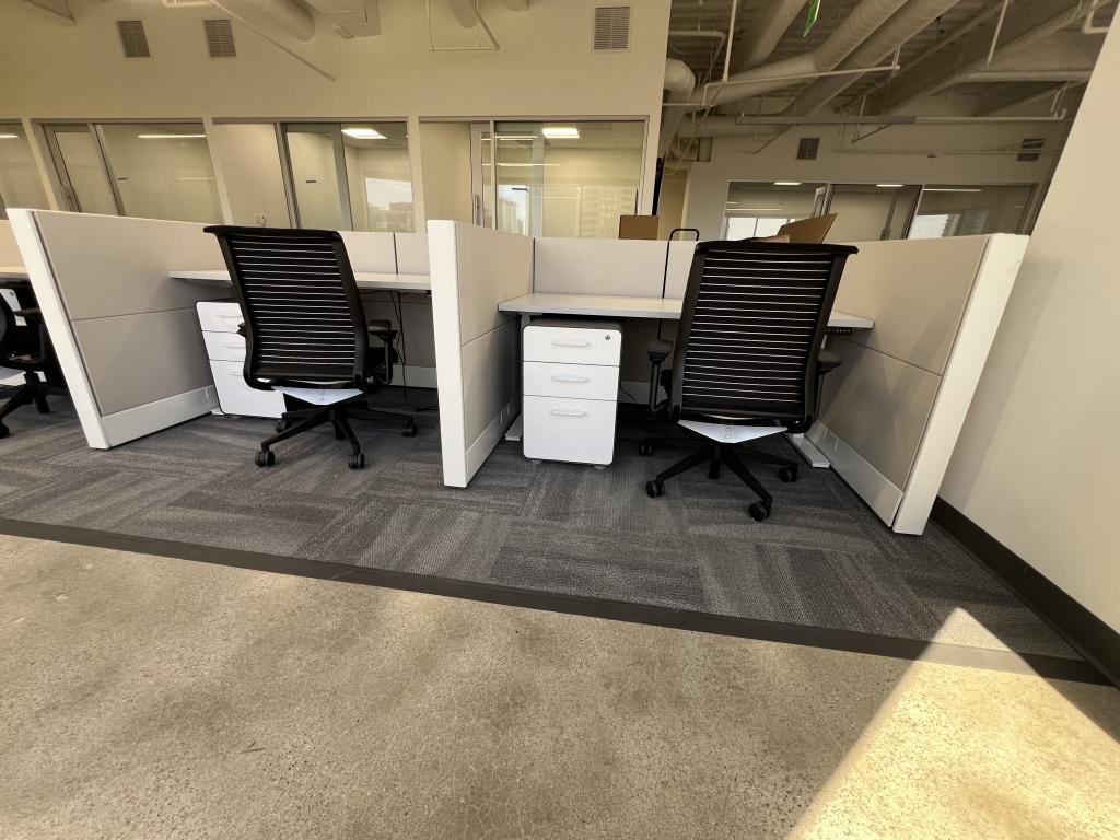 Ethospace Sage 5x3ft @ 39inT Herman Miller