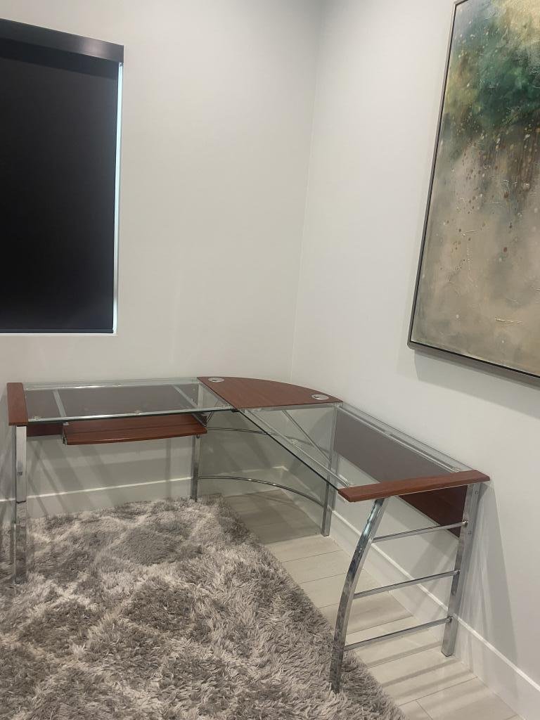 Glass modern 5x5 desk with steel legs