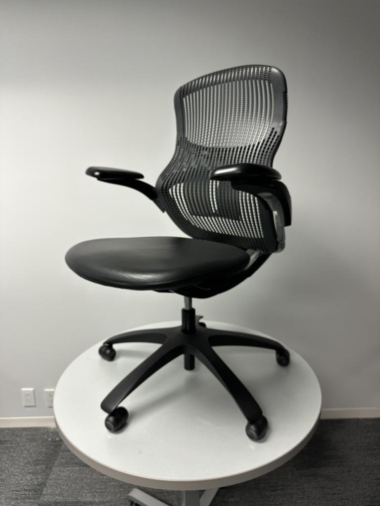Knoll ReGeneration chair Black & Chrome Loade
