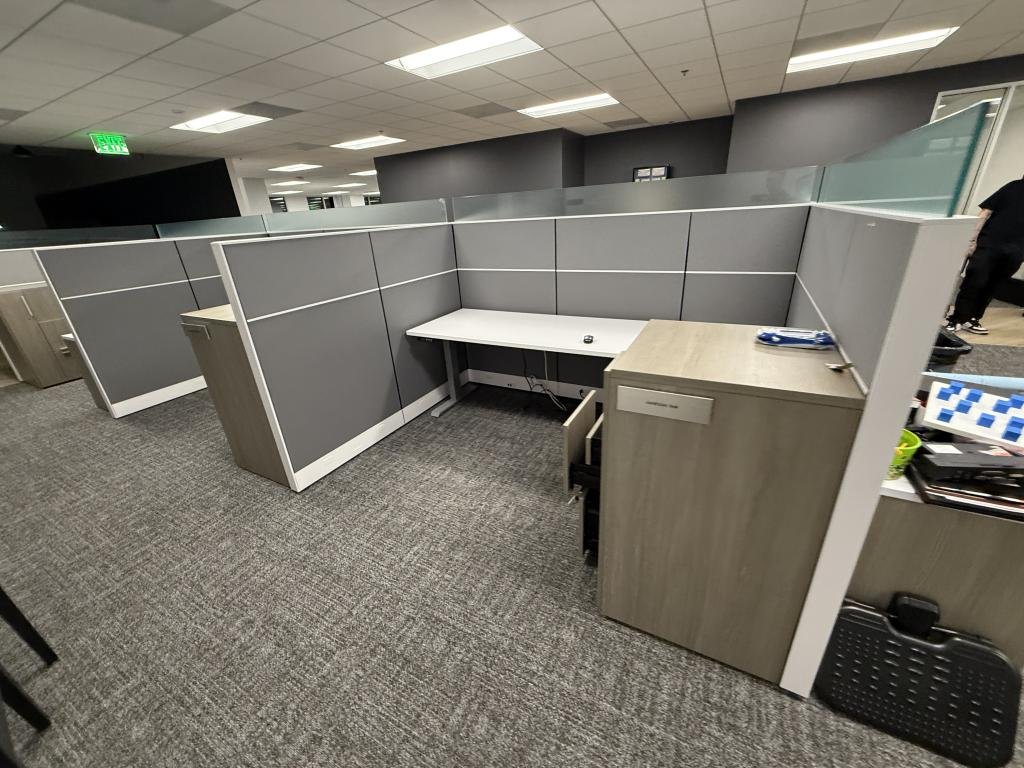Knoll Reff Autostrada 8x6x65 HAT desk modern
