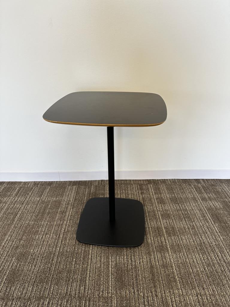 Keilhauer black square table