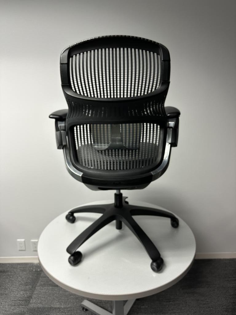 Knoll ReGeneration chair Black & Chrome Loade