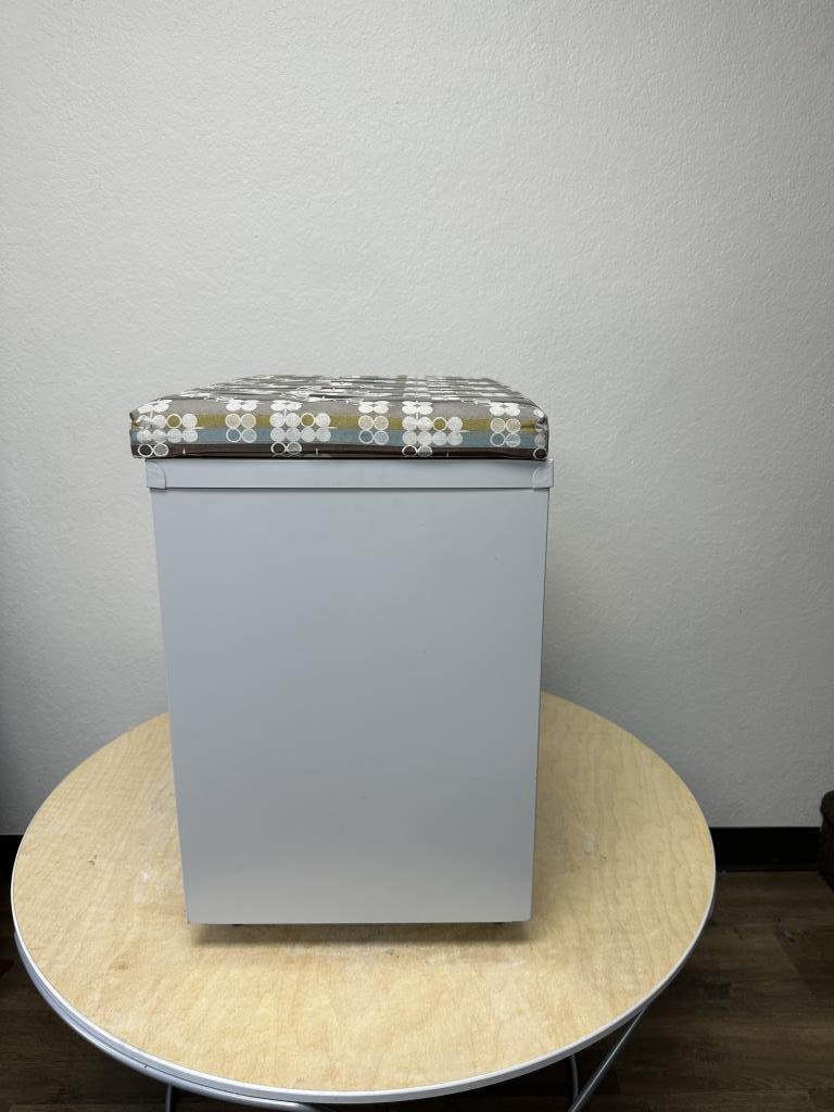 Herman Miller mobile patterned grey pedestal