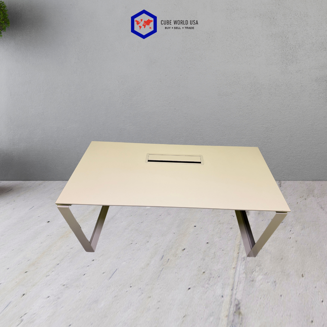 6x30 I-shape white powered office desk with O-Leg