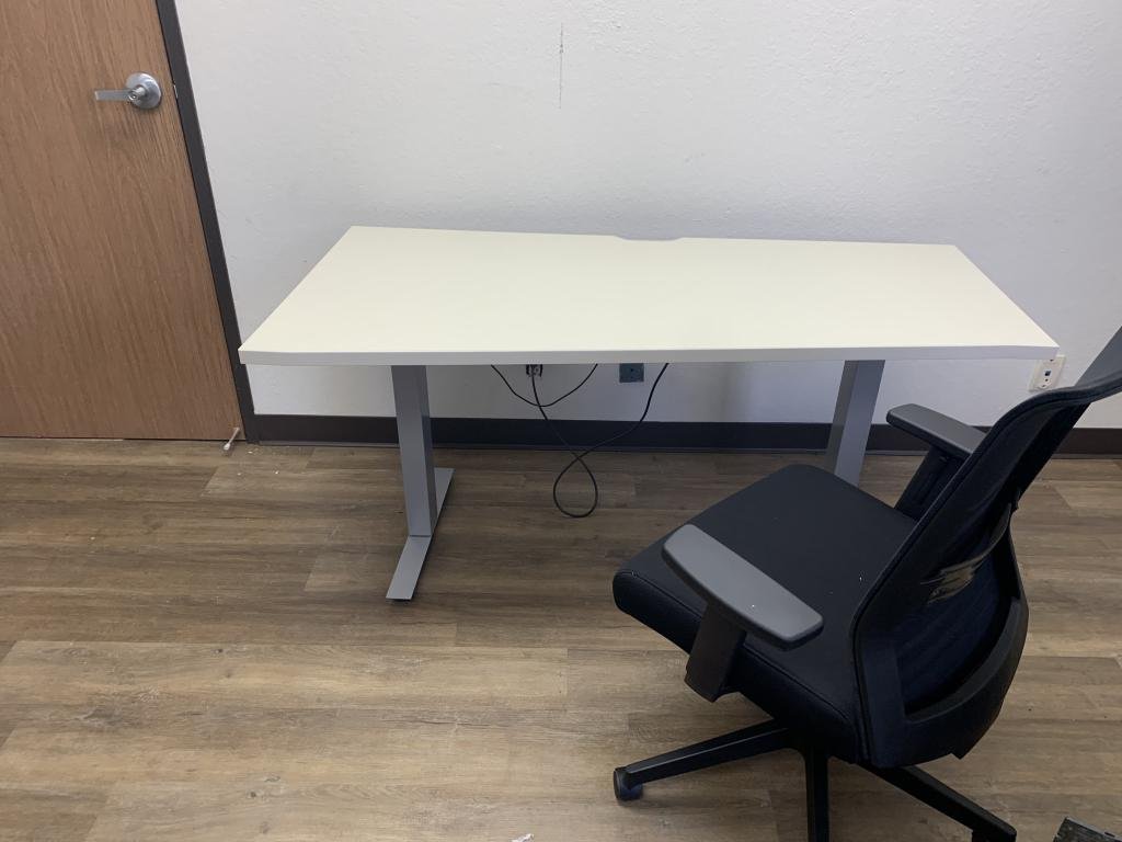 AMQ unique electric desks various styles