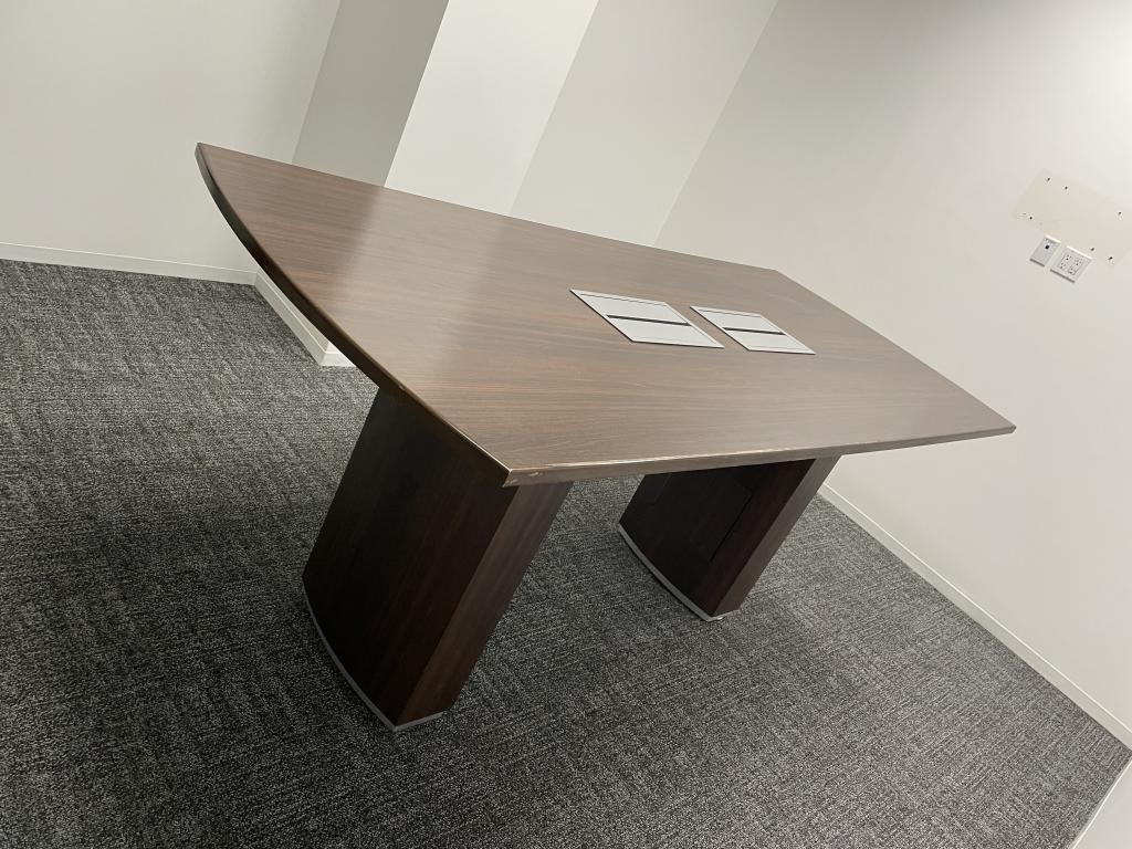 Knoll 8x42 Bar Height Conference Table