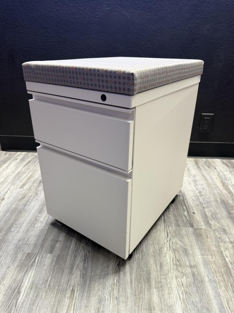 Herman Miller BF Mobile Ped white & grey