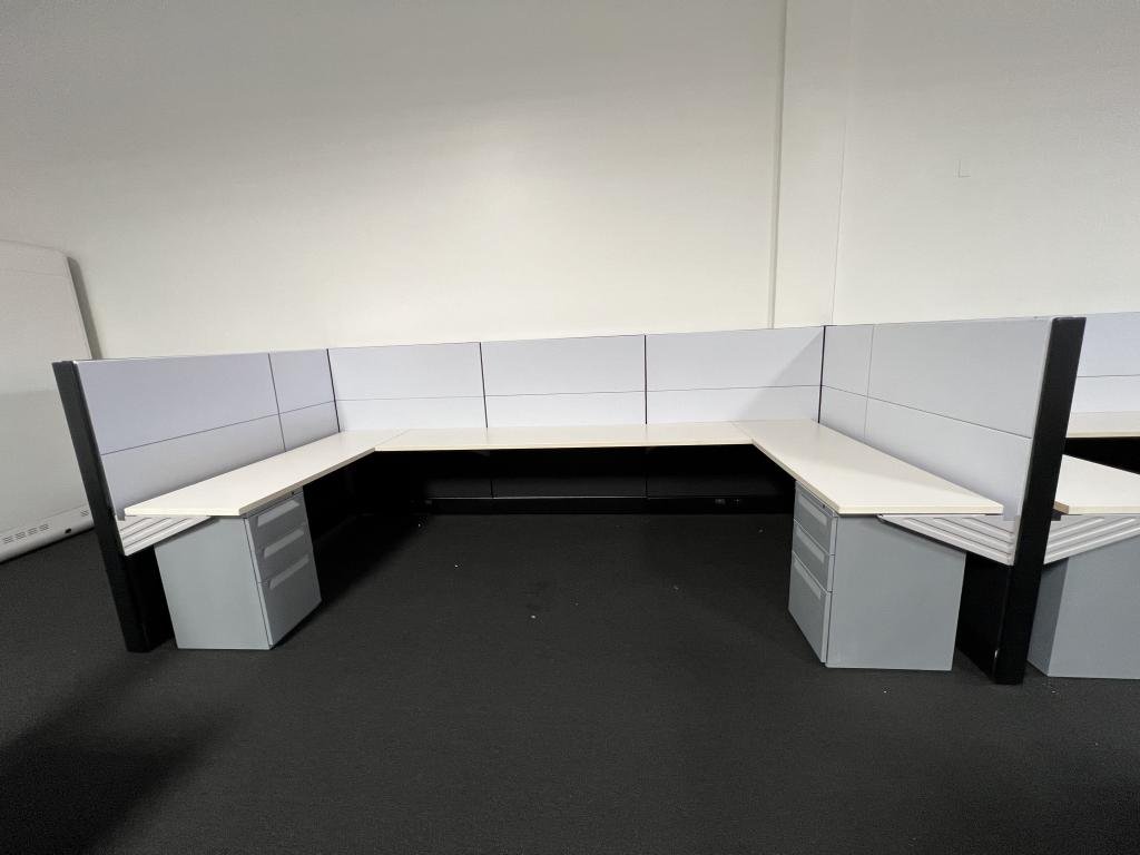 Black & White 6x6x54 Herman Miller Ethospace