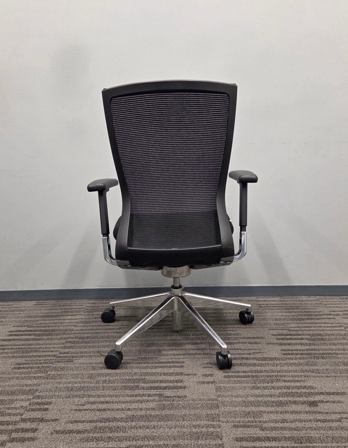 I-desk ergonomic chair chrome base black mesh fully loaded