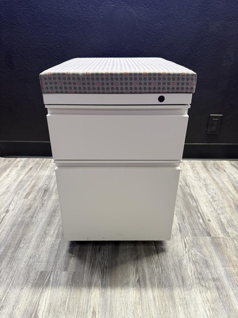 Herman Miller BF Mobile Ped white & grey