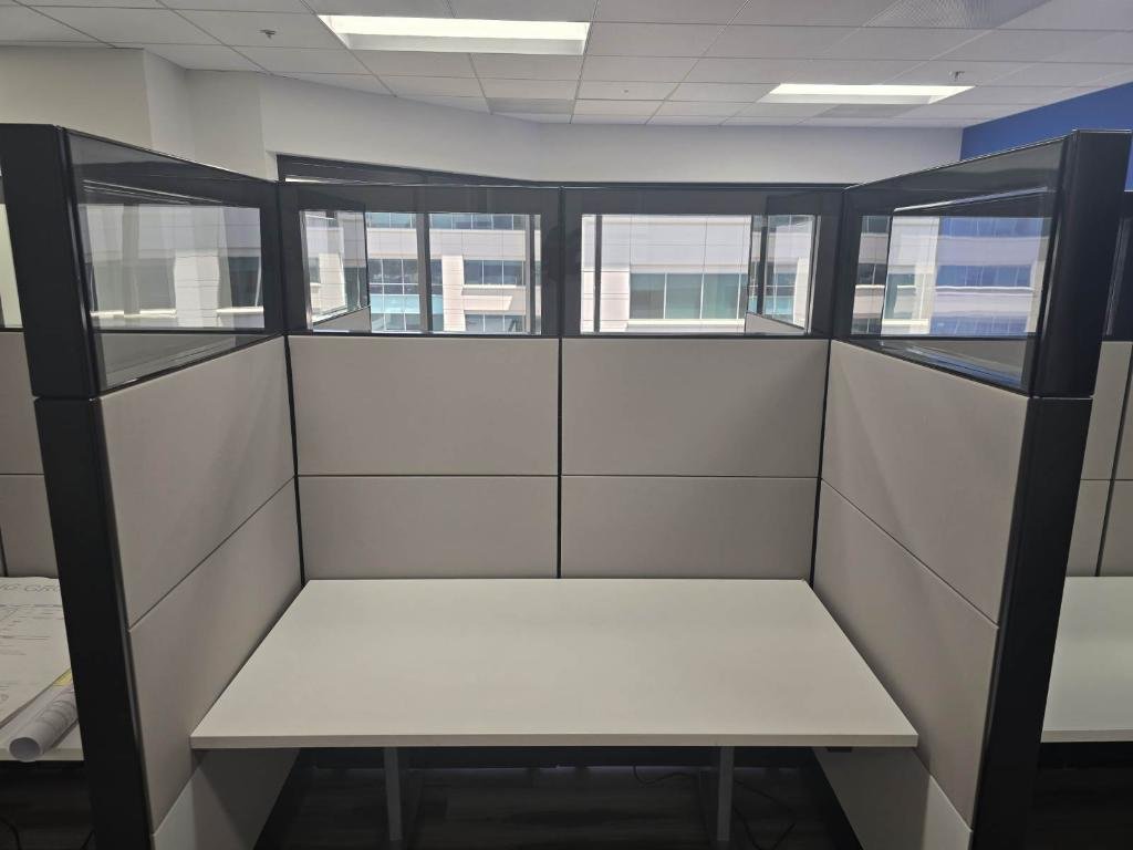 Ethospace Glass 5x3 @70in HAT table