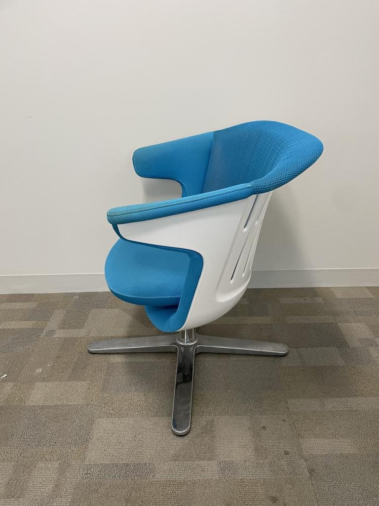 Steelcase i2i Blue Jay Swivel Office Lounge
