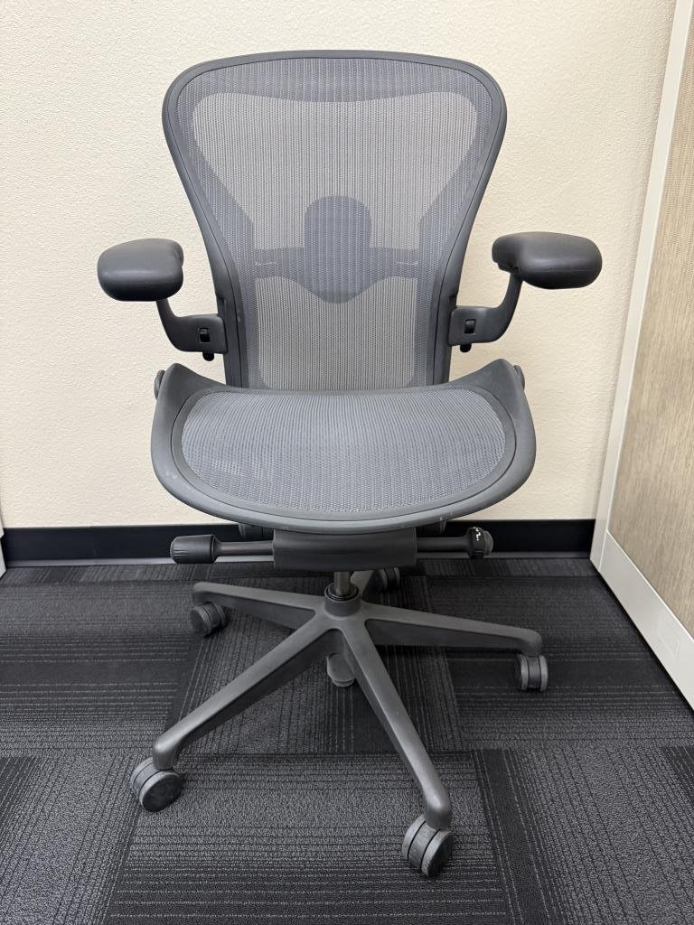 Herman Miller Aeron B Graphite Interwoven