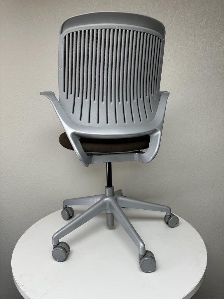 Steelcase Cobi Neutral & Silver Design