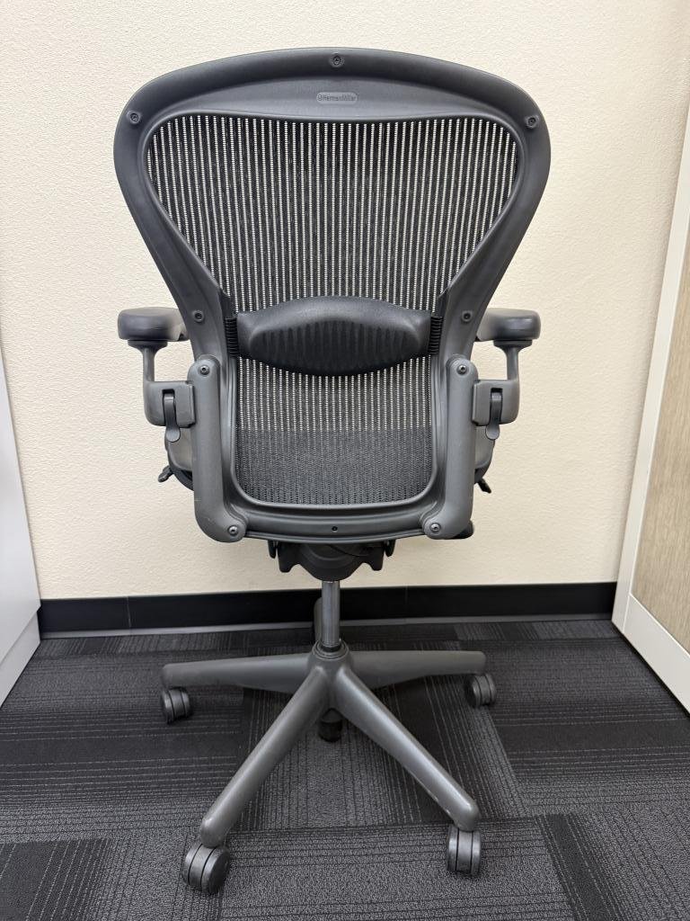 Herman Miller Aeron B Classic Black Graphite