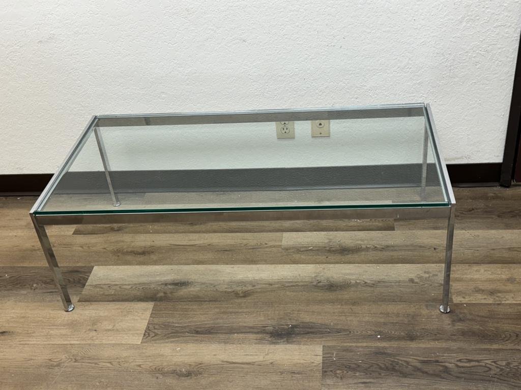 48x42x19 Glass Warner Brothers table