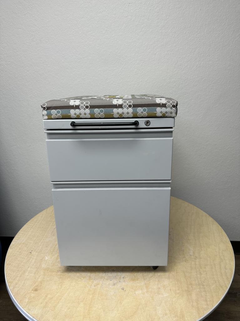 Herman Miller mobile patterned grey pedestal