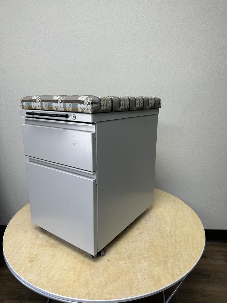 Herman Miller mobile patterned grey pedestal