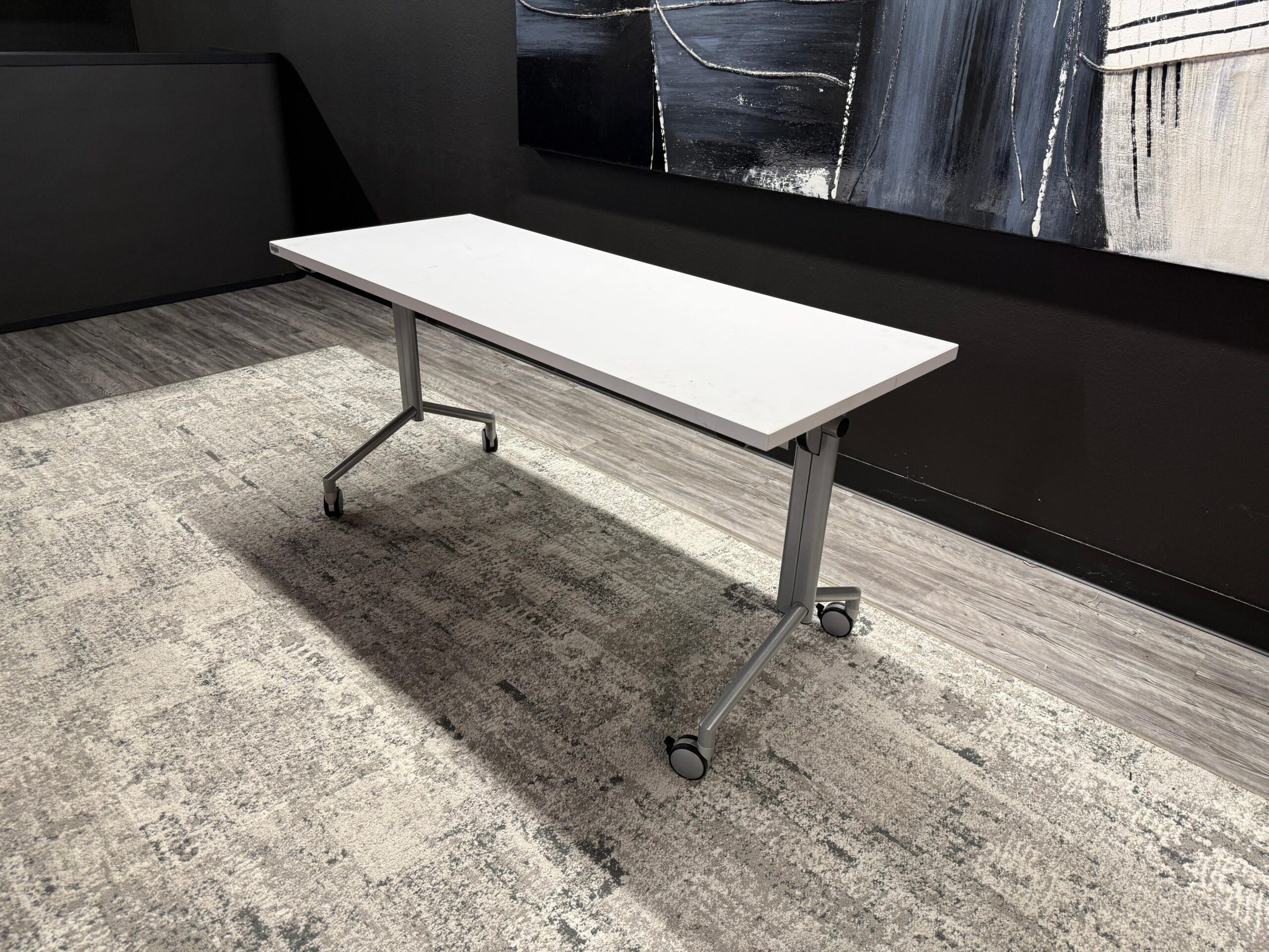 Kimball 5x2 nesting table with silver base