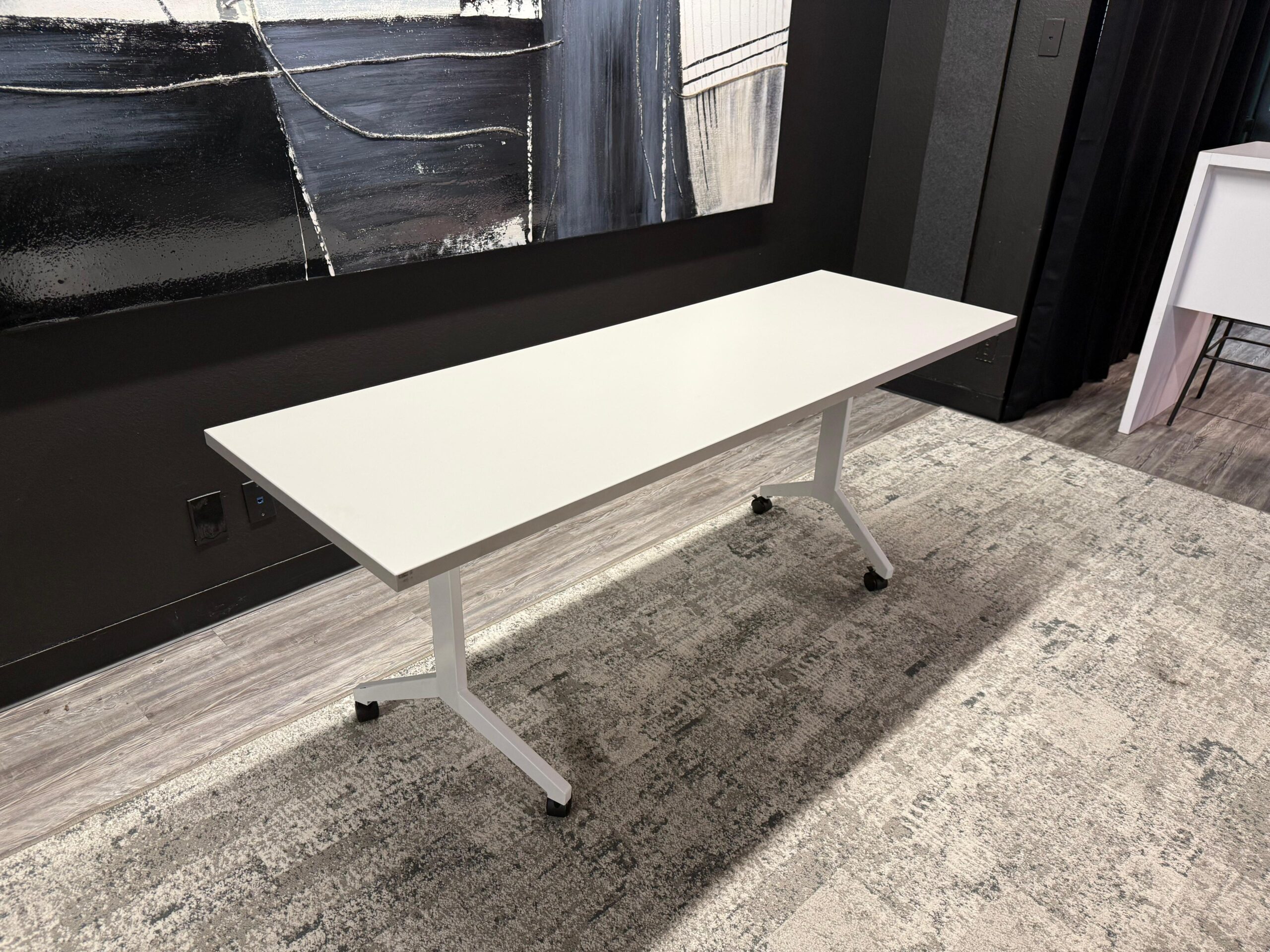 SitOnIt 6x2 nesting table white base