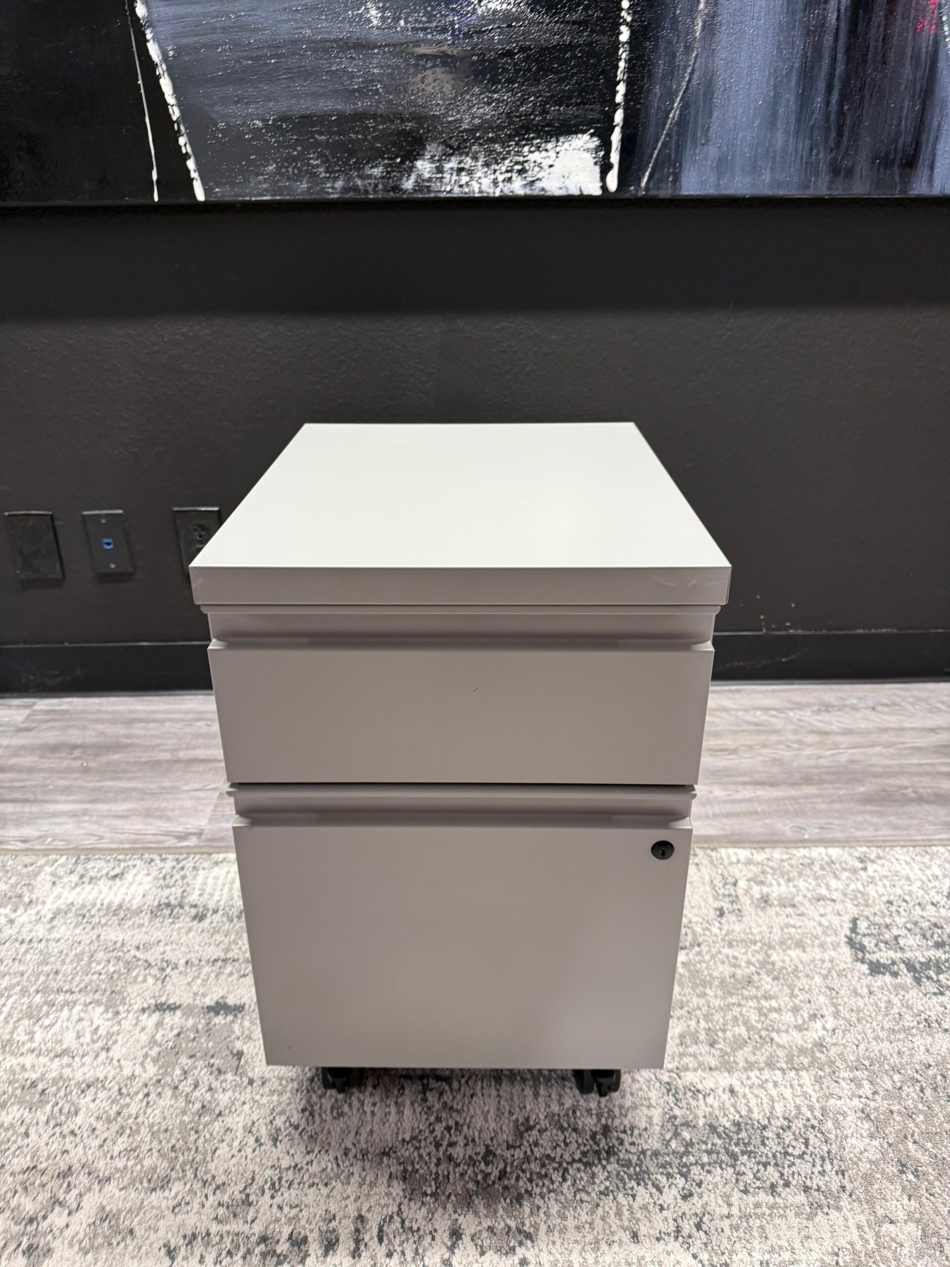 Silver BF mobile pedestal.